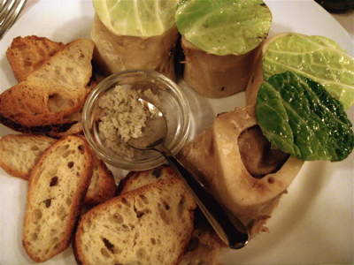 osamoelle Roasted Bone Marrow, gray sea salt, Savoy peek-a-boo cabbage leaves, L'Express, Montreal